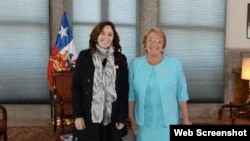 Michelle Bachelet recibe a Mariela Castro