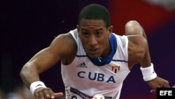 El cubano Orlando Ortega durante la semifinales de los 110 metros vallas masculinos en el Estadio Olímpico de Londres. 