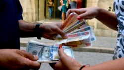 Piden a Cuba eliminación del impuesto del 10% sobre el dólar americano