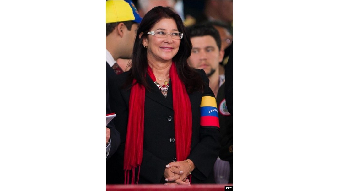Cilia Flores, esposa de Nicolás Maduro, durante un desfile militar con motivo del Día de la Independencia Nacional en 2013.