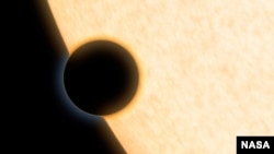 Imágen artística del planeta HAT-P-11b que podría tener condiciones ideales para la vida. Foto: NASA/JPL-Caltech