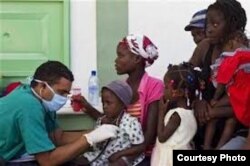 El MINSAP sabía que a su regreso la brigada médica enviada a Haití podía introducir el cólera en Cuba, pero no tomó precauciones.