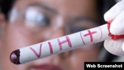 Denuncian fármacos vencidos para el VIH en Guanabacoa