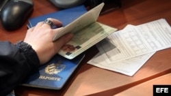 Yoandry Depress ya pagó más de $500 dólares por un pasaporte cubano pero no sabe cuándo se lo darán.
