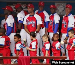 Parte del equipo de béisbol cubano que compite en la Liga Can-Am 2017.