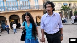  La bloguera cubana Yoani Sánchez y su esposo Reinaldo Escobar. 
