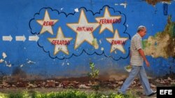Un mural alusivo a los cinco cubanos condenados en Estados Unidos por integrar la red de espionaje "Avispa".