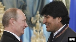 Vladimir Putin y Evo Morales (i-d). Archivo.