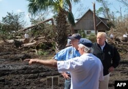 El presidente Donald Trump dijo que el huracán Michael causó una devastación total en el noroeste de Florida.