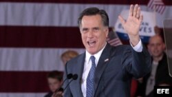 Mitt Romney obtuvo importantes victorias en Michigan y Arizona