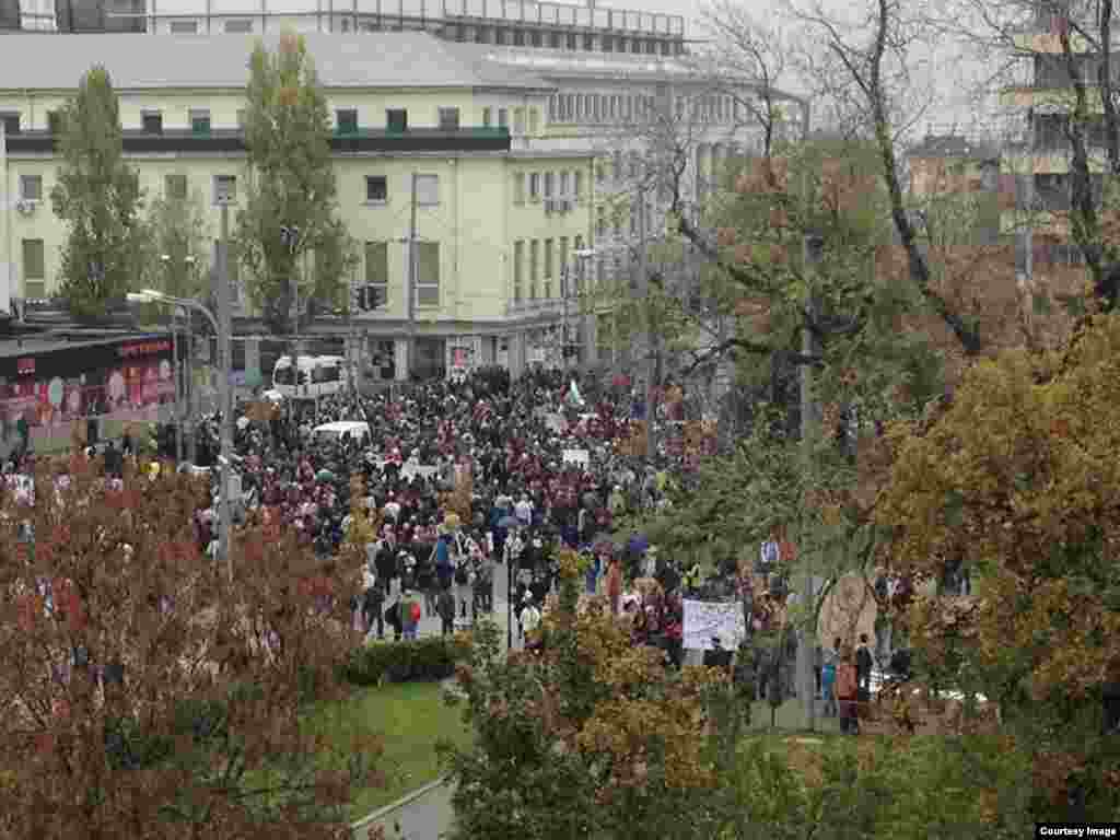 Los estudiantes se expresan en las calles de Sofía