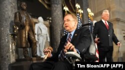 El legislador Jim Langevin en el 20 aniversario del ADA, el 26 de julio de 2010. (Tim Sloan / AFP).