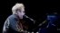 Archivo - Concierto del cantante británico Elton John en Hong Kong, China. 