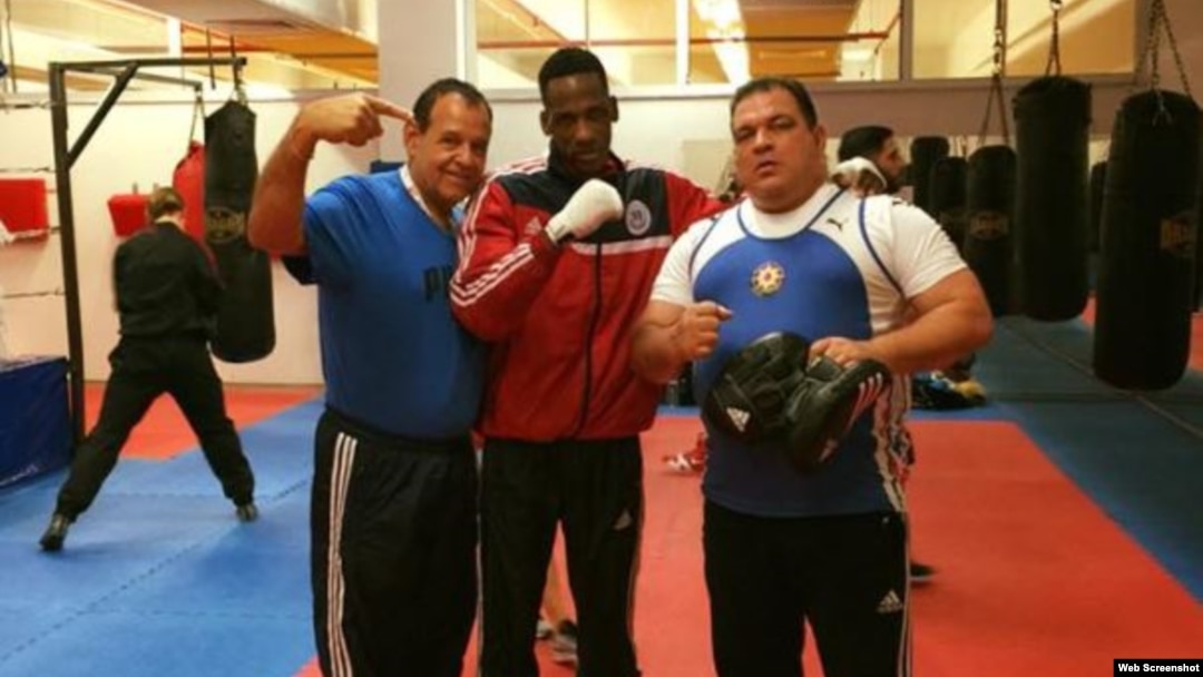 (i-e) Peter Roque Otaño, Lorenzo Sotomayor y Lázaro Jiménez.