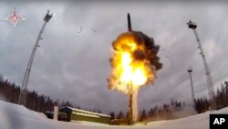 Ejercicios nucleares de Rusia: lanzamiento de un misil intercontinental Yars, el 19 de febrero de 2022. (Ministerio de Defensa ruso vía AP).