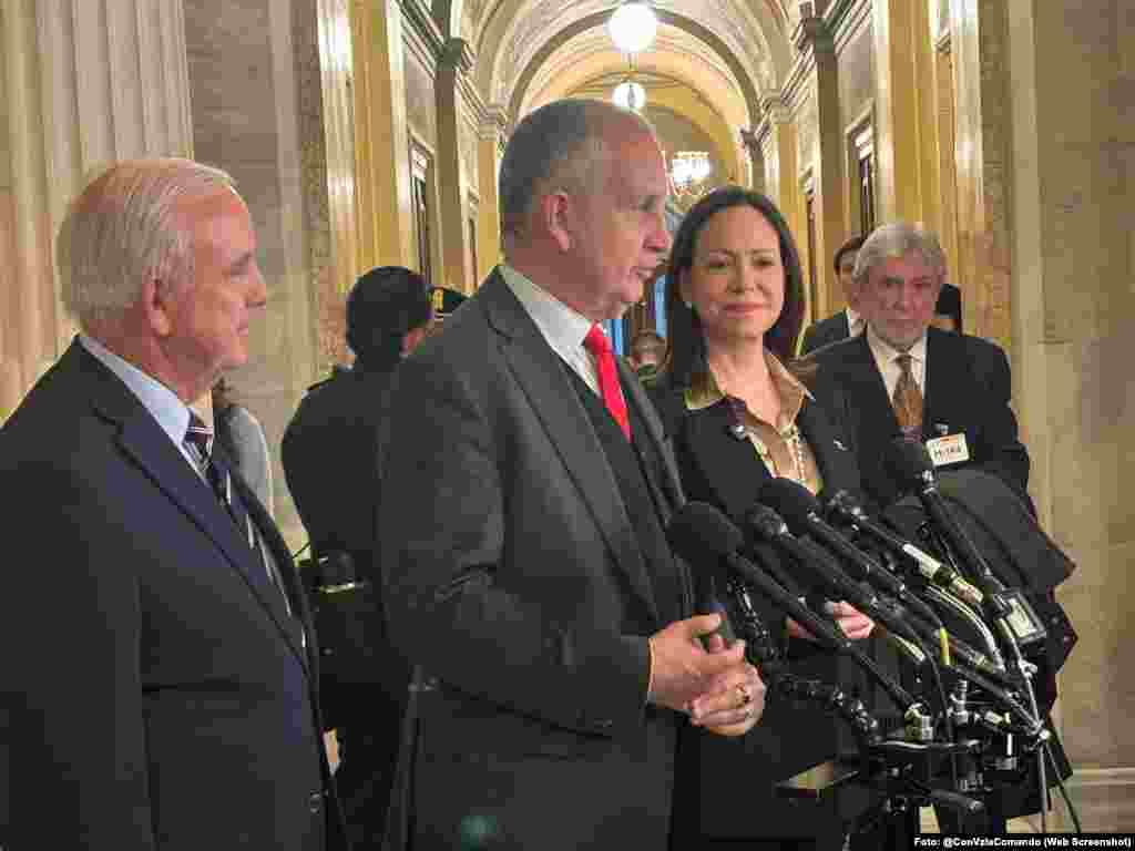 María Corina Machado y los congresistas cubanoamericanos Carlos Giménez y Mario Díaz-Balart