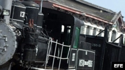 Fotografía de archivo de un tren en Cuba