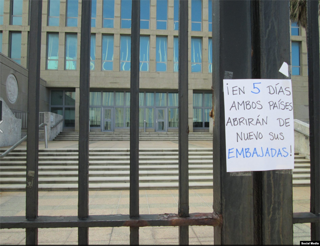 Conteo regresivo para la apertura de la Embajada de EEUU en La Habana. Foto del Twitter de la USINT.