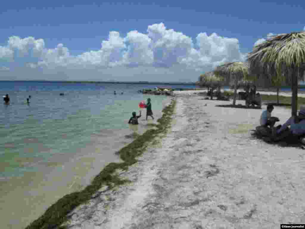 Reporta Cuba playa de Caibarién foto cristianosxcuba