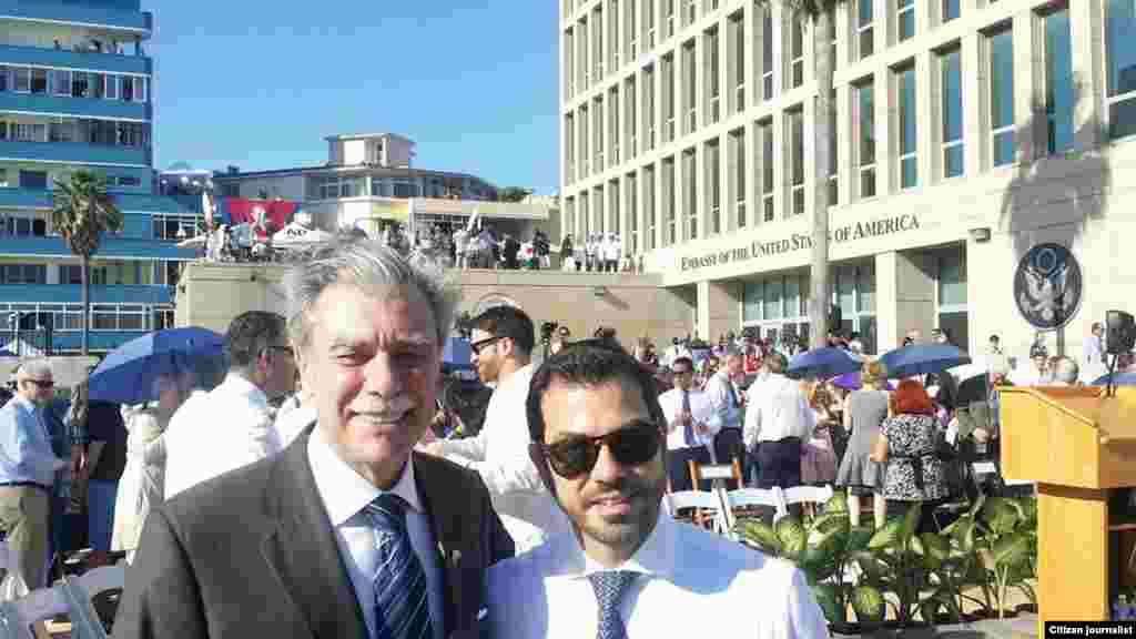 &nbsp;Freddy Balsera junto a Carlos Gutiérrez exsecretario de Comercio de los Estados Unidos invitados a la ceremonia.