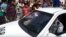 Operativo policial en el Boulevard de San Rafael, en La Habana, contra vendedores ambulantes discapacitados.
