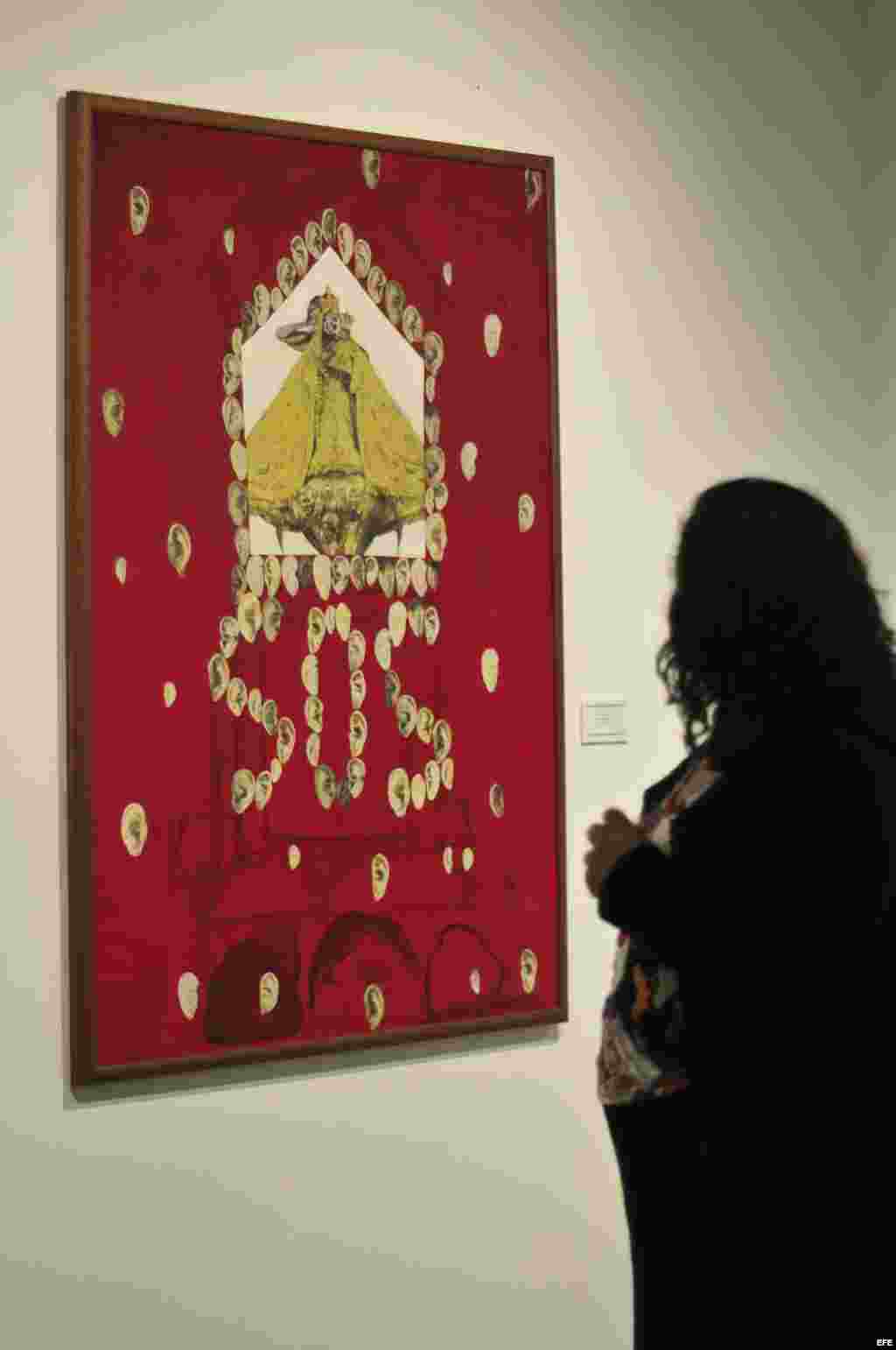 Obra "&Oacute;yeme Cachita 2012", de la artista cubana Liumila L&oacute;pez, que integra la exposici&oacute;n "Virgen de la Caridad del Cobre" inaugu