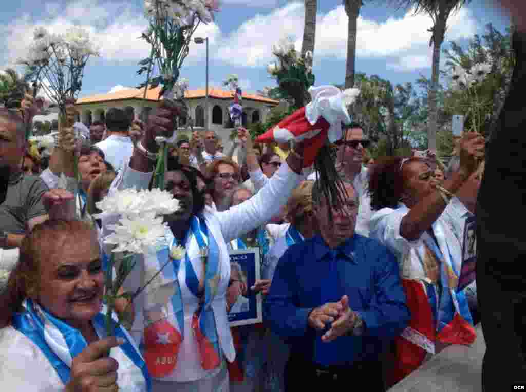 Damas de Blanco y prisioneros de la Primavera Negra.