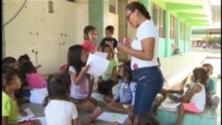 Autoridades mexicanas comienzan entrega de ayudas a millones afectados por terremoto