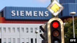 Fotografía que muestra un semáforo en en Munich-Neuperlach, Alemania.