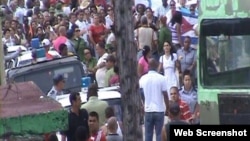 Detención de la Dama de Blanco Sayli Navarro el domingo 15 en Colón, Matanzas.