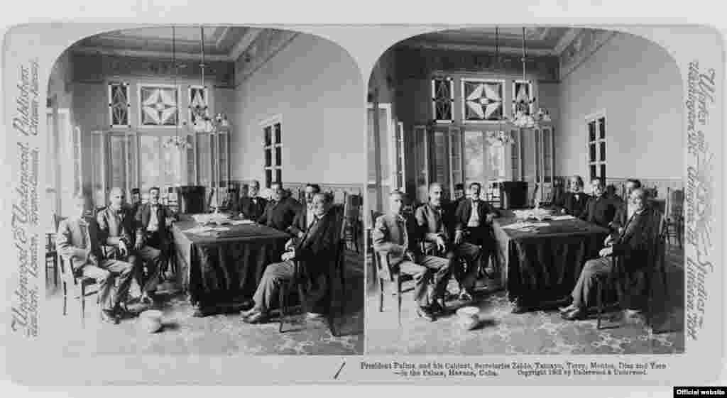 Don Tomás Estrada Palma y su gabinete en el Palacio de los Capitanes Generales. Foto Library of Congress