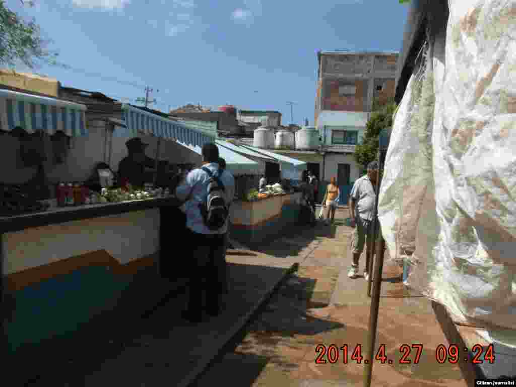 Mercado Trocha Stgo de Cuba foto Ridel Brea