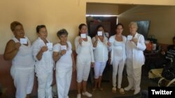 Damas de Blanco multadas en Matanzas este domingo. 