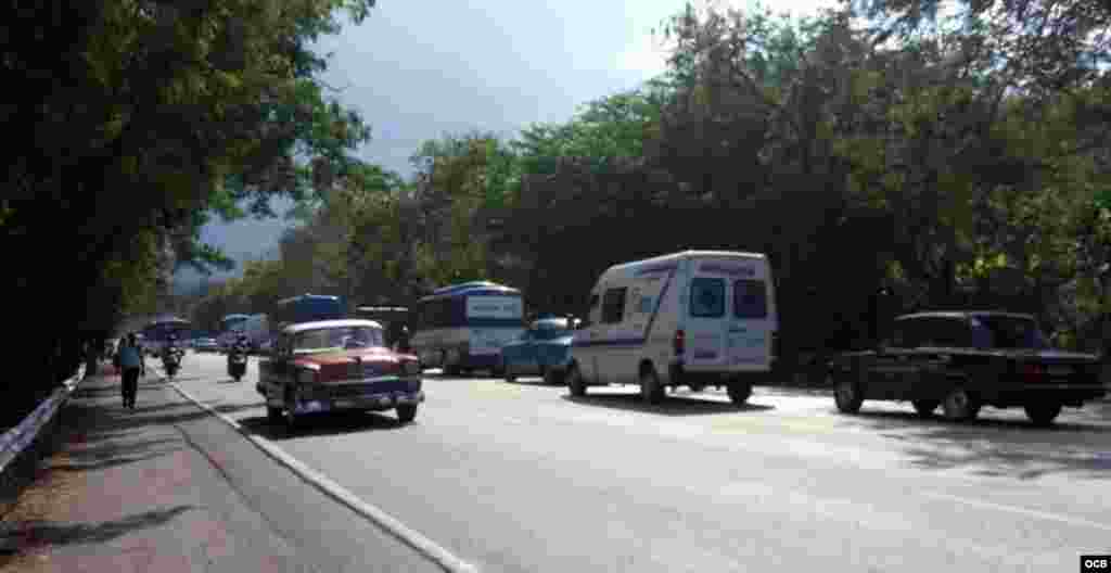 Ambulancia para socorrer en accidente de Vía Blanca