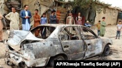 Los cohetes golpearon un vecindario cerca del aeropuerto internacional de Kabul el lunes 30 de agosto de 2021, en medio de la retirada de Estados Unidos de Afganistán. Foto: AP/Khwaja Tawfiq Sediqi