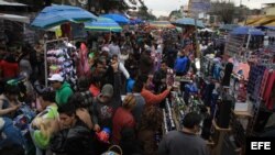 Un mercado en Ciudad de México donde se venden celulares y Ipads.