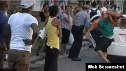 Mujer muere apuñalada por su expareja en La Habana Vieja