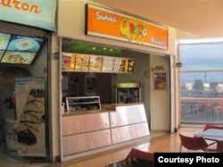 Bailando en casa del trompo: La cadena colombiana Sandwich Q-bano ha abierto restaurantes en Miami.