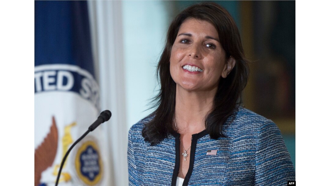 Nikki Haley y Mike Pompeo