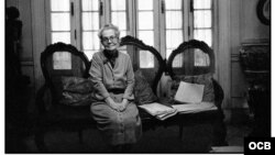 Dulce María Loynaz, poetisa cubana (1902-1997).