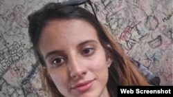 Karla María Pérez González tiene 18 años y cursaba el primer año de Periodismo.