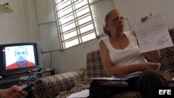 La disidente cubana Marta Beatriz Roque ofrece una rueda de prensa hoy, lunes 10 de septiembre, en La Habana (Cuba). 