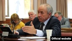 Dionisio García Carnero interpela al Senado español sobre DDHH en Cuba