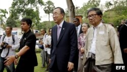  Imágenes del secretario general de Naciones Unidas, Ban Ki-moon (c) en Birmania