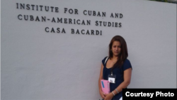 Yisabel Marrero durante su participación en evento de Universidad de Miami