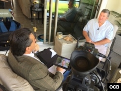 El experto en inteligencia Chris Simmons en entrevista con Ricardo Quintana de TV Martí.