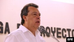 Ángel Aguirre, gobernador del estado de Guerrero.