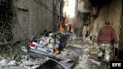 El escenario de un ataque con coche bomba en Yarmana, de mayoría drusa, en Damasco, Siria. 