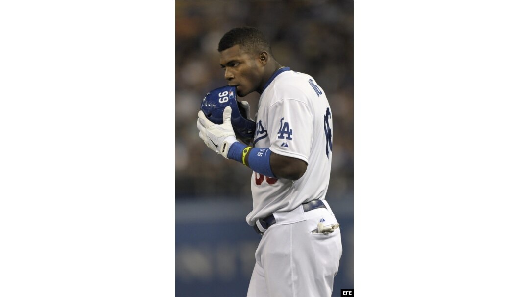 El bateador Yasiel Puig de los Dodgers de Los Angeles.