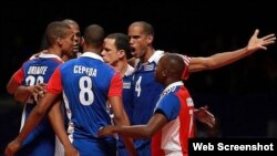 Voleibolistas cubanos.